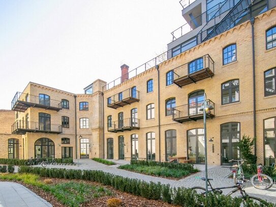 Queens-Townhouse in der Schönhauser Allee mit Terrasse