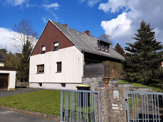 Idyllische Zweifamilienhaus in ruhiger Lage in Feilitzsch