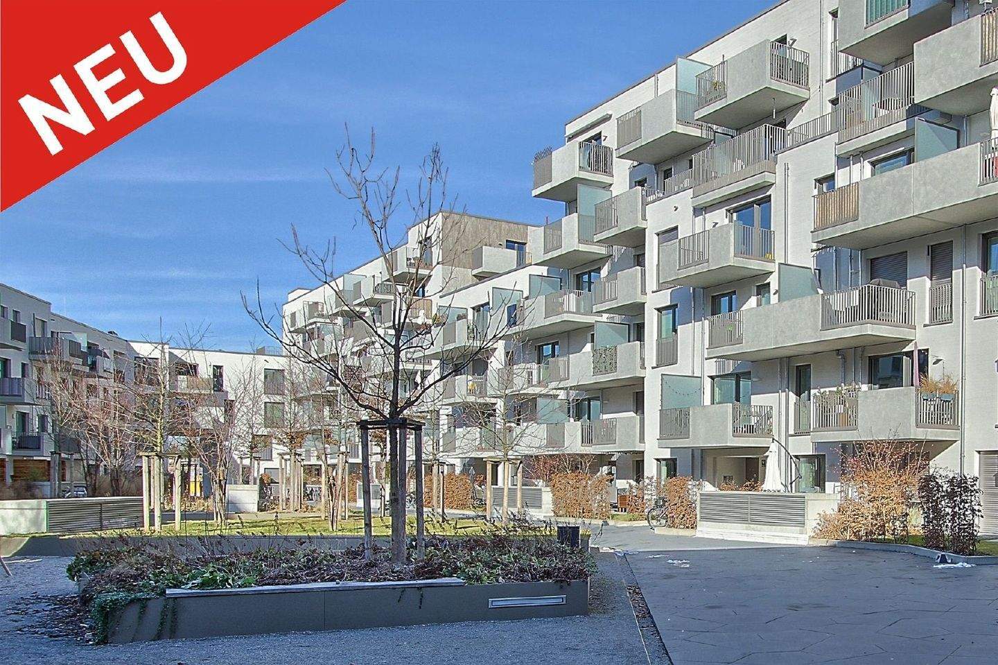 München-Pasing: NEUWERTIGE ETAGENWOHNUNG - TRES CHIC!