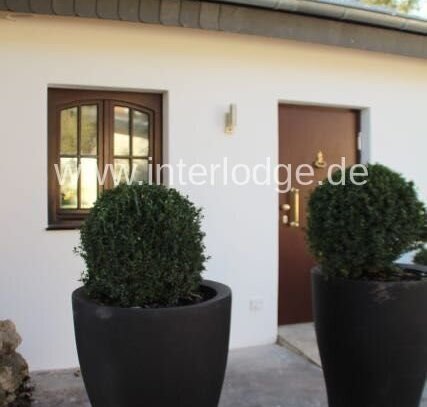 INTERLODGE Möblierte kleine Luxusvilla "Rosa II" mit Stellplatz und Gartennutzung in Neuss-Holzheim