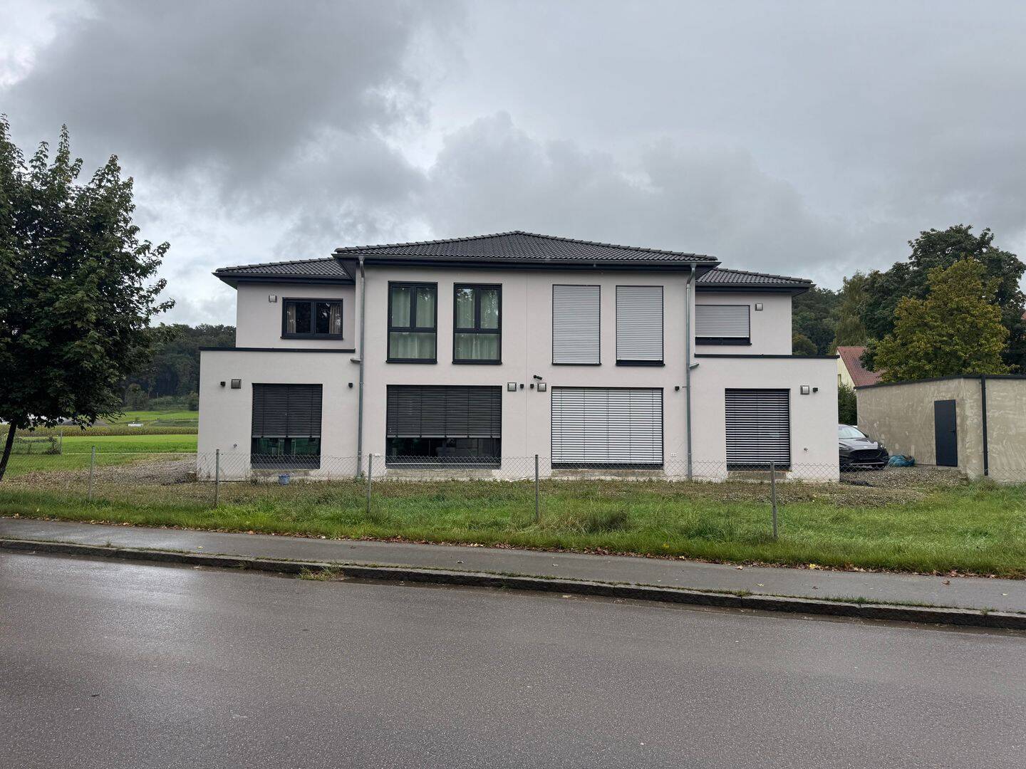                                                               Neubau-Doppelhaush&auml;lfte zur Miete &ndash; Modernes Wohnen                                                       in Altenstadt (Neu-Ulm)