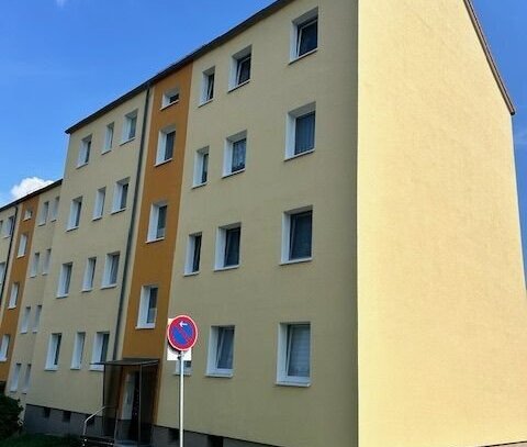 +++ATTRAKTIVE WOHNUNG MIT EBK, SÜD- BALKON SOWIE PKW-SP+++