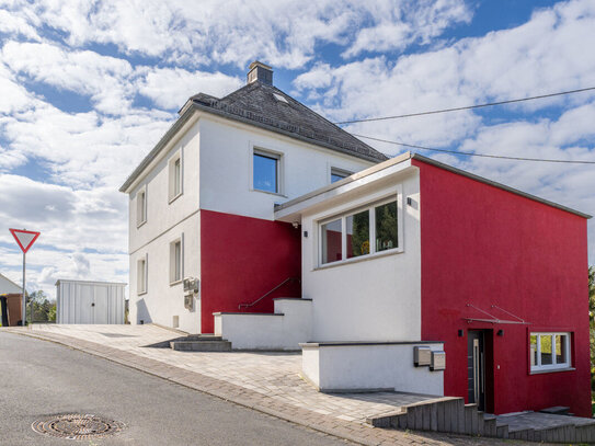 Renoviertes Mehrfamilienhaus mit Terrasse und Garten