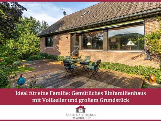 Ideal für eine Familie: Gemütliches Einfamilienhaus mit Vollkeller und großem Grundstück