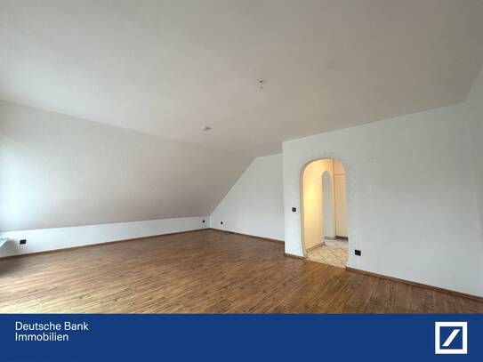 Immobilie für Einsteiger- inkl.Küche, großer Balkon und mit toller Aussicht!