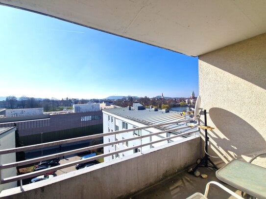 2-Zimmer-Wohnung im 5. OG mit Aufzug. sonnigen Balkon und Kellerabteil - gegenüber vom Schlossbad - in 92318 Neumarkt