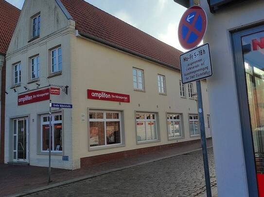 Beste Lage! Idyllische Stadtwohnung im historischen Stadtkern am Markt in Glückstadt