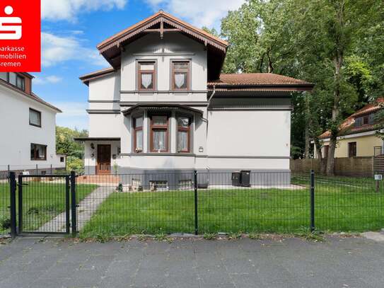 Bremen-Blumenthal: Historische Stadtvilla mit Nebengebäude, Garage und großem Carport in guter Lage