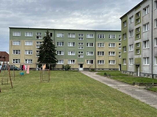 4-Raum-Wohnung mit Balkon in Siedenbollentin