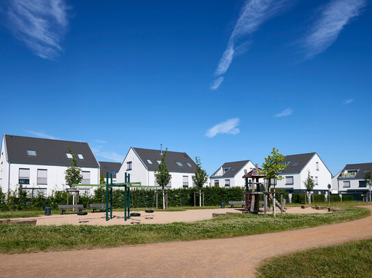 FREI geplant - Zwei-oder Drei - Familienhaus / Balkon, inkl. Grundstück