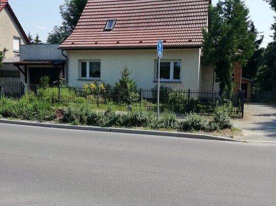 Einfamilienhaus mit großer Doppelgarage in Beeskow