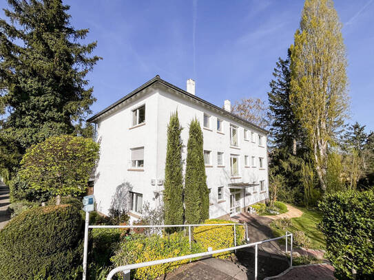 Wiesbaden Südost! Heißbegehrte Lage: Toll geschnittene 2 Zimmer-Wohnung mit großem Balkon!
