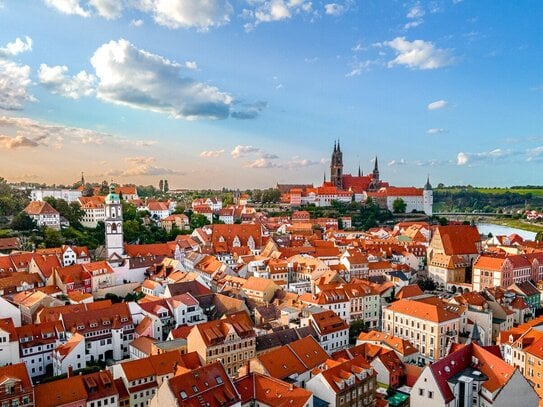 Bezugsfrei! Citywohnung mit Balkon-Oase, Blickbeziehung zur Frauenkirche, EBK und Gäste-WC!