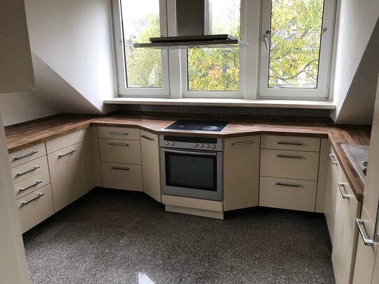 4 Zimmer Wohnung im Bochumer Kirchviertel - 90qm mit neuem Balkon und Einbauküche