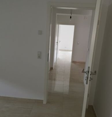 ...2 Zimmer-Wohnung mit Terrasse in ruhiger Seitenstraße im Altdorf von Grone kurzfristig freiwerdend!