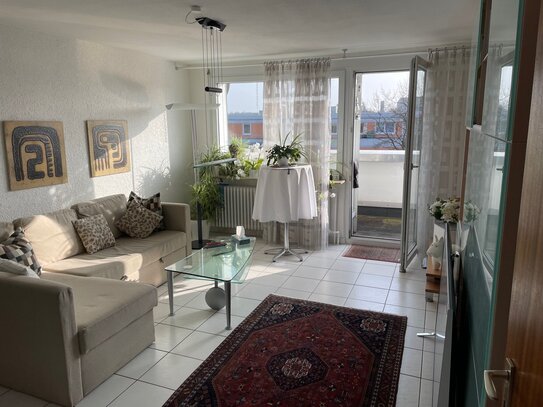 helle 4-Zimmer Penthouse-Wohnung mit Dachterrasse