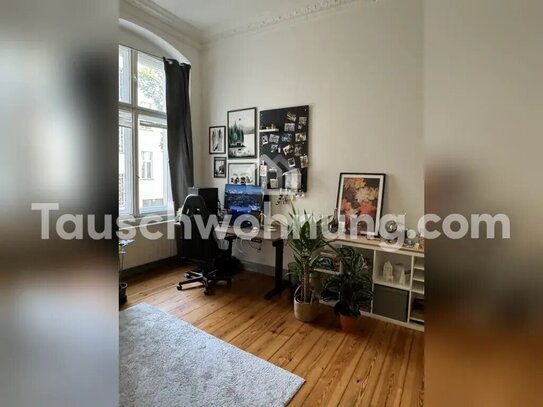 [TAUSCHWOHNUNG] Big apartment 5 minutes from Friedrichstr S station 2 rooms