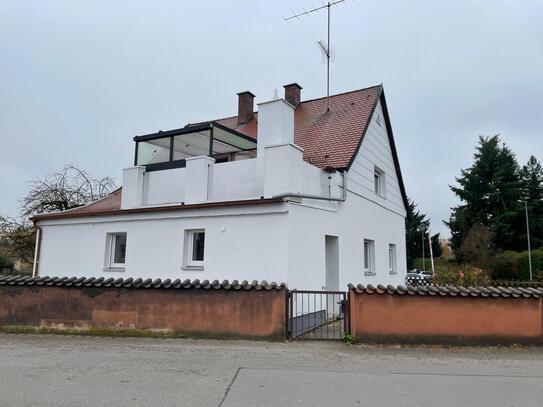 Charmantes Einfamilienhaus mit Garten in zentraler Lage