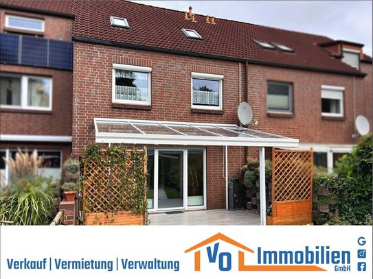 Reihenmittelhaus mit moderner EBK und hochwertiger, überdachter Terrasse in familienfreundlicher Lage