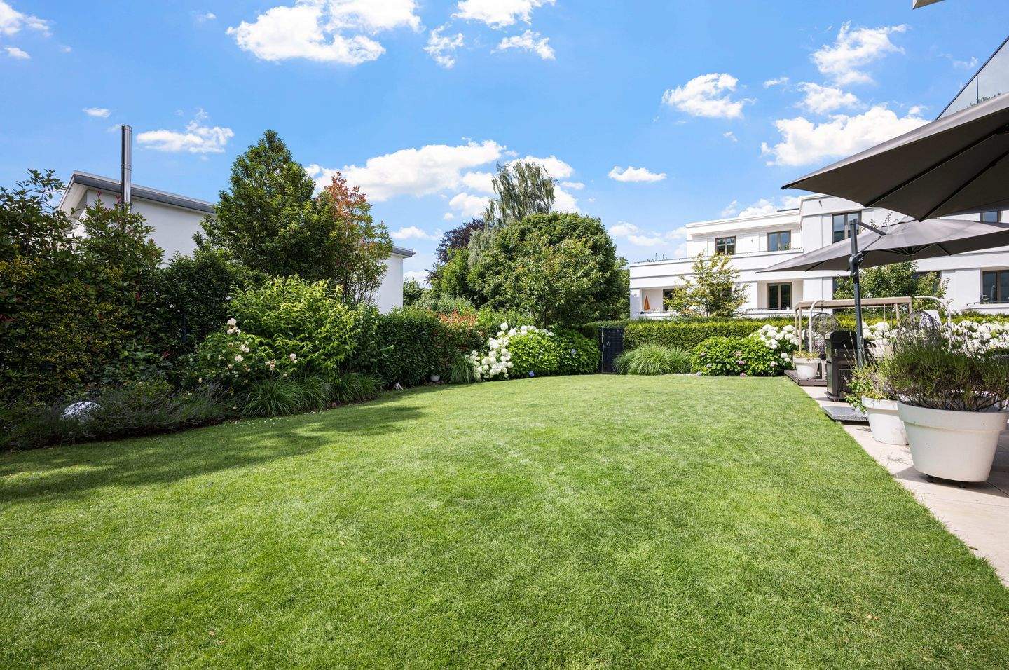 Luxus auf zwei Ebenen in Elbnähe: Moderne Garten-Maisonette in HH-Othmarschen