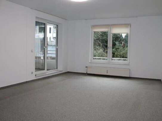 Vermietete ETW - Hell - 3 Zimmer - Duschbad m. Fenster - Küche - Diele m. Abstellraum - Loggia - TG-Stellplatz