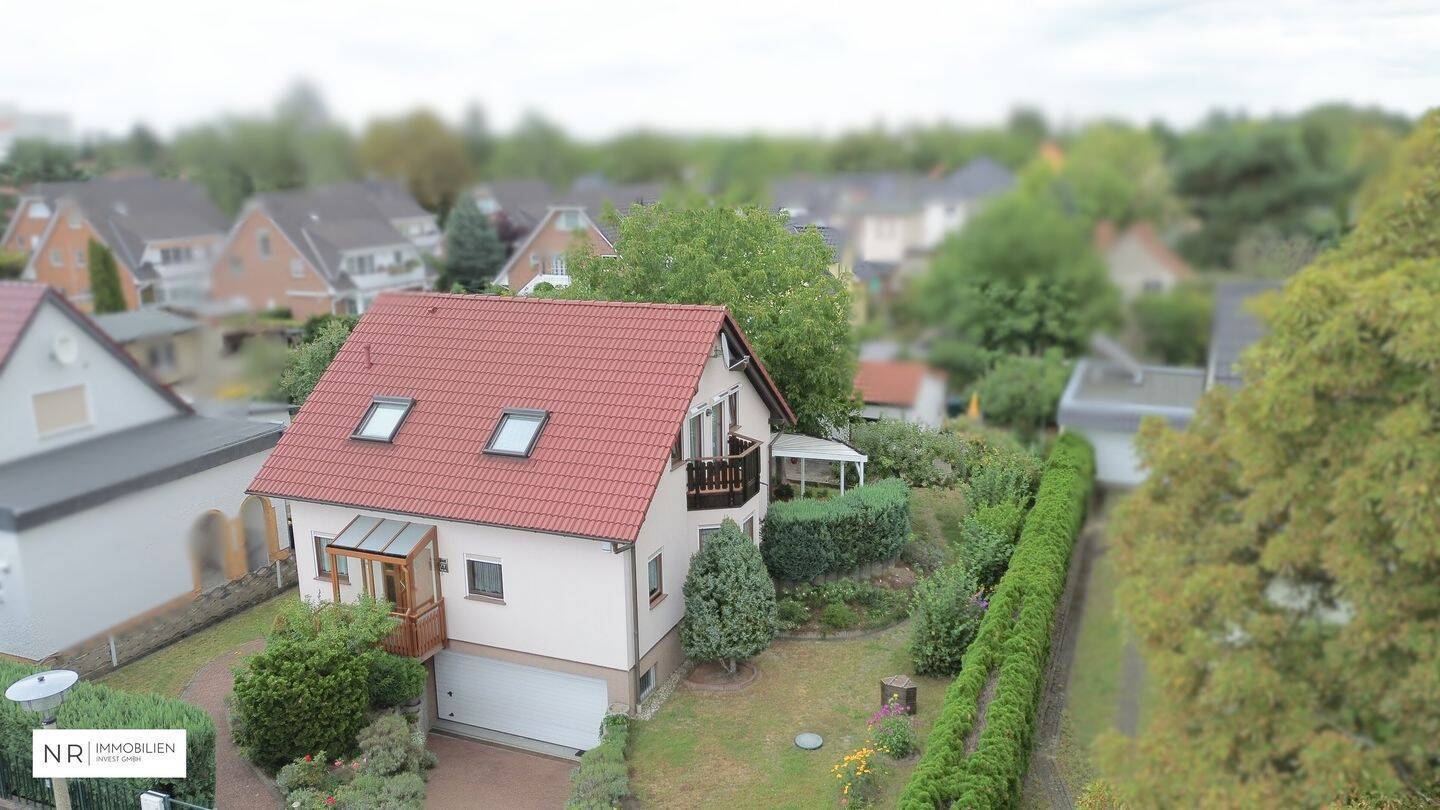 Gepflegtes Einfamilienhaus mit großzügigem Garten zum Sofortbezug - Photo 1