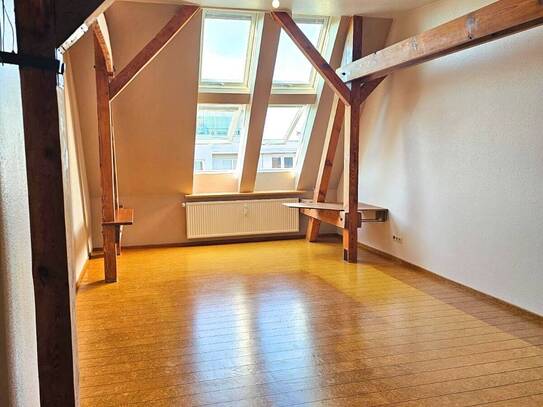 Reinickendorf - 3 Zi - Dach-ART-Atelier - Für Kreative - Mit inspirierenden Möglichkeiten
