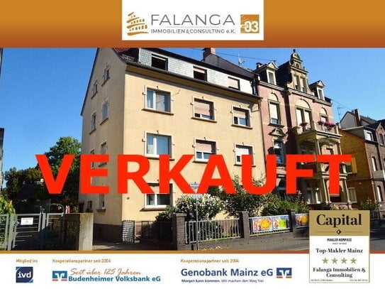 FALANGA IMMOBILIEN - ZWEI DHH & 4- FH mit riesigem HOF & und einem (BAU)- GRUNDSTÜCK in Schierstein!