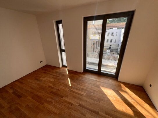 SPECIAL OFFER: Berliner Allee: ERSTBEZUG im NEUBAU per 2024 : u.a. 1,5-Zi- EG- Wohnung mit TERRASSE