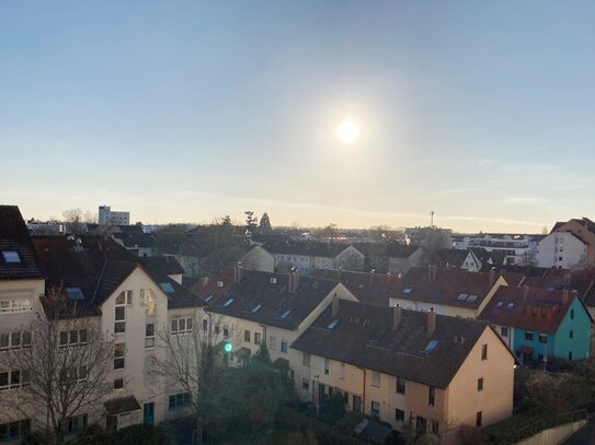 Langen: Gut geschnittene 2-Zimmer-Wohnung mit Balkon!