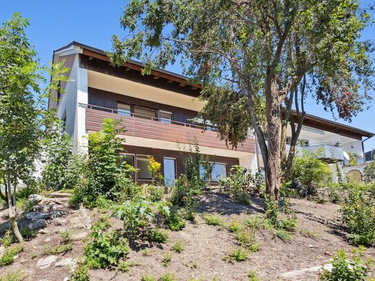 Provisionsfrei - Familienfreundliche DHH in Hanglage mit Weitblick sowie Süd-Terrasse & Balkon