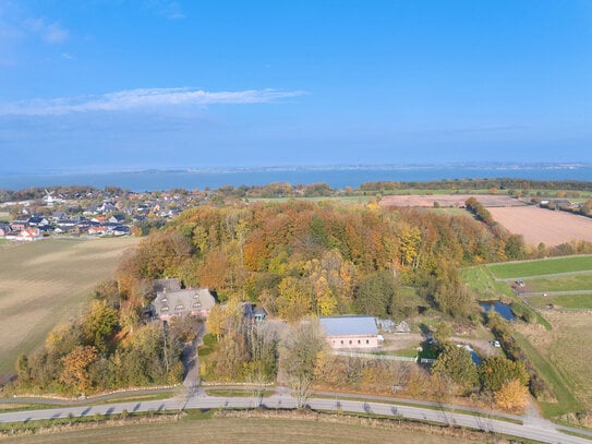 Traumhaftes Anwesen in Wassernähe - Natur pur mit altem Baumbestand