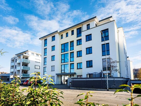 Neuwertiges Penthouse VIBE in Schopfheim: mit 3 Zi., hochwertiger Küche, Dachterrasse und 2 Stellpl.