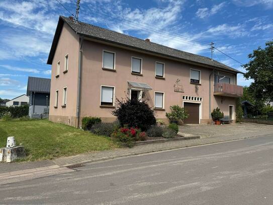 Großes Haus mit 6 Schlafzimmer, Garage,Werkstatt und Stall direkt an der Grenze Luxemburg