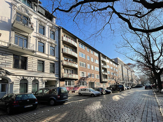 IHR EIGENHEIM ZWISCHEN SCHANZE UND ALTONA - ZENTRALE UND RUHIGE 3-ZIMMER-WOHNUNG