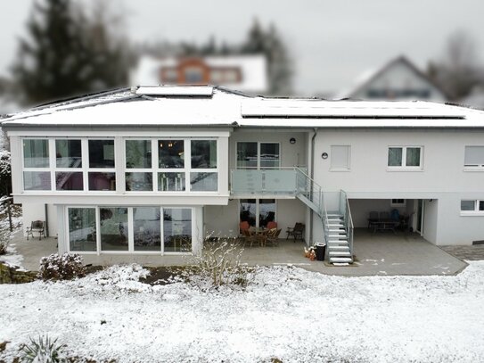 Sinsheim-Reihen: Bungalow mit Einliegerwohnung, Zwei-Generationen-Haus oder Wohnen und Arbeiten unter einem Dach?