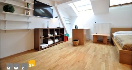 Komplett Möbliert/Furnished Accommodation in: Altstadt. Citylage mit nur wenigen Schritten bis zum