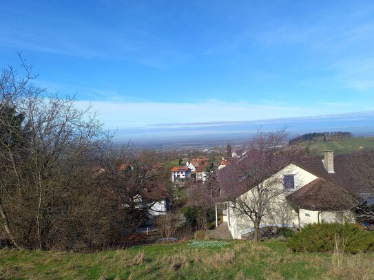 Großes Baugrundstück in ruhiger Lage mit tollem Ausblick!