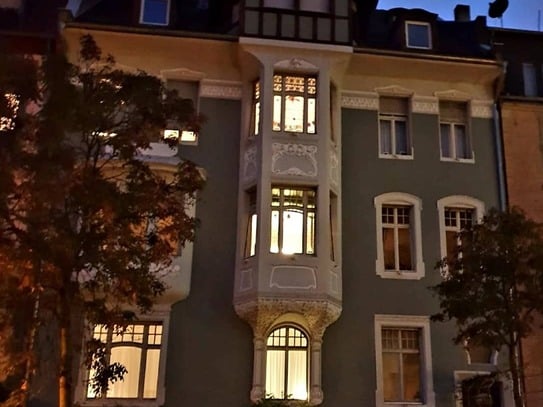 Stilvolle 5-ZKB, Balkon-Wohnung im Staden-Viertel in Denkmalschutzobjekt