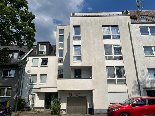 Ideale Singelwohnung: 2,5-ETW mit Balkon + TG Stellplatz in D-Reisholz/Benrath