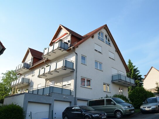 Großzügige 3-Raum Wohnung mit Balkon im Erdgeschoß