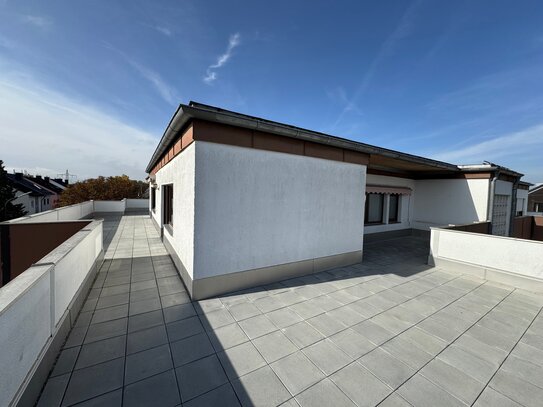 Exklusive Penthouse-Wohnung mit Panorama-Blick in Top-Lage - Ihr neues Zuhause!