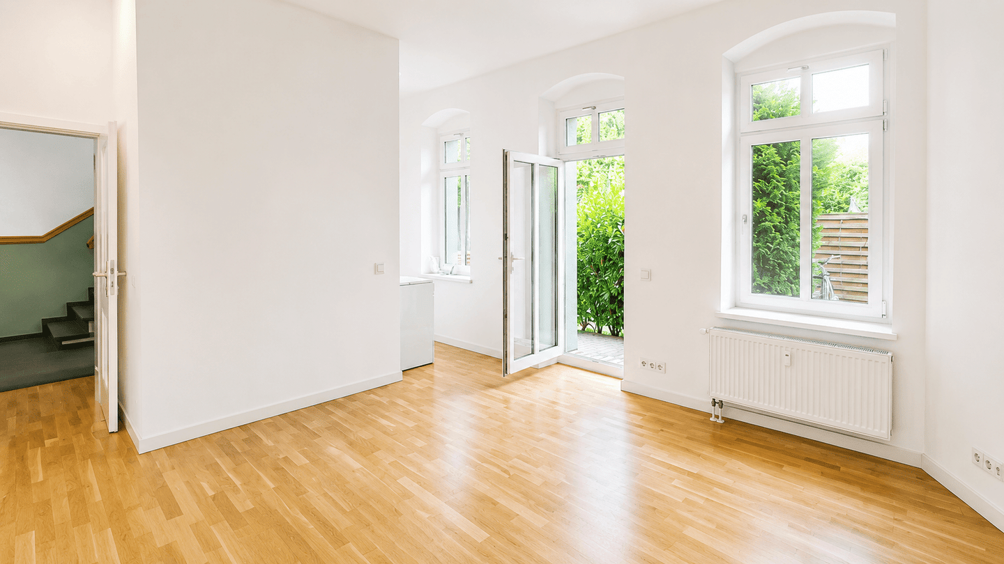 Hammer! Schöne und Ruhige 2 Zimmer Wohnung im sanierten Altbau - Photo 1