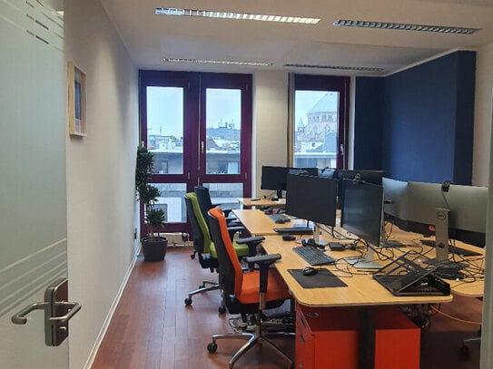 2 Büroräume mit Domblick in Gemeinschaftsbüro zu vermieten - All-in-Miete