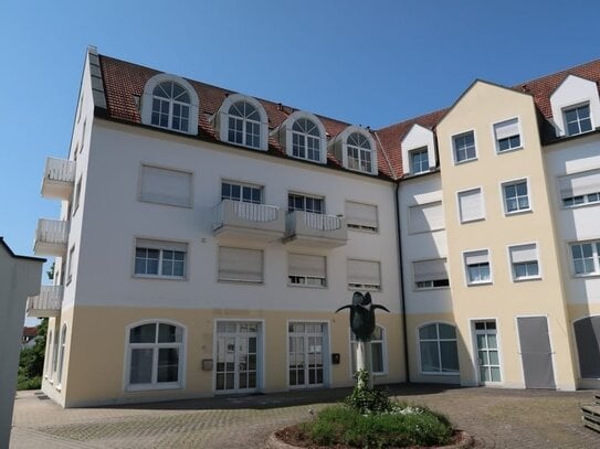 Reserviert! Ruhige 2 Zimmer Wohnung mit Balkon