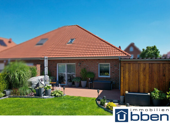 Doppelhaushälfte im Bungalow-Stil mit sonniger Terrasse