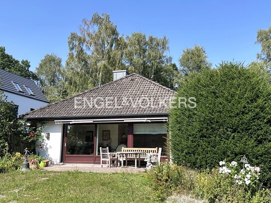 Gepflegter Walmdach-Bungalow mit Südausrichtung