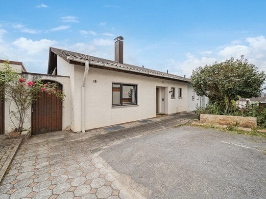 ***NEUER PREIS*** Einfamilienhaus m. Ausbaupotential!