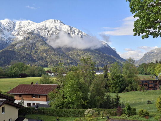 Sonnenseite Bayerisch Gmain - traumhafter Bergblick