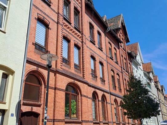 Oststadt mit Balkon, Stuck und Gartenbenutzung